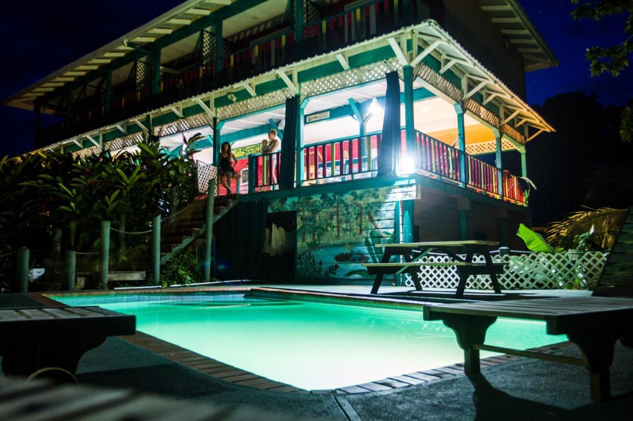 Los Secretos Guesthouse Bocas del Toro Zewnętrze zdjęcie